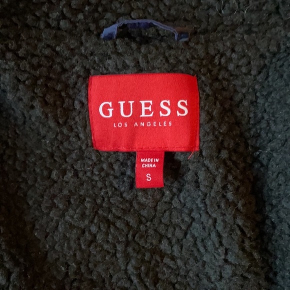 Guess puffy jacket - Picture 3 of 4